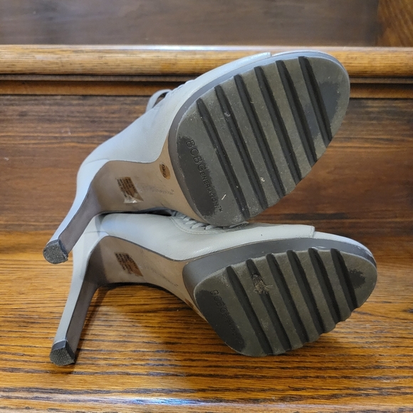 BCBG Womens Grey Leather Open Toe Buckle Stiletto Heel Ankle Strap Booties 6M - Picture 7 of 16